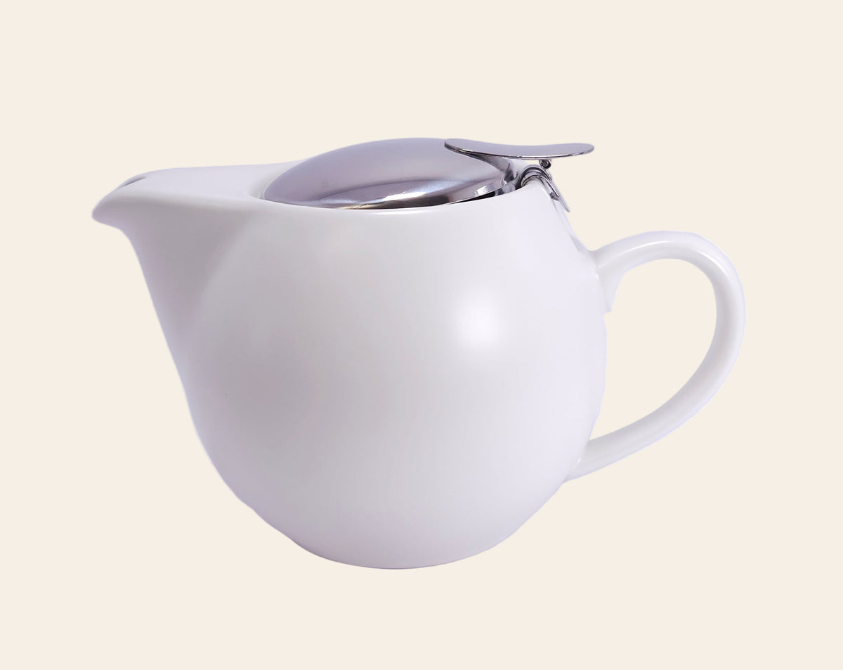 Théière en céramique blanche mate 500 ml avec filtre métallique
